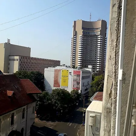 Goldie Central *